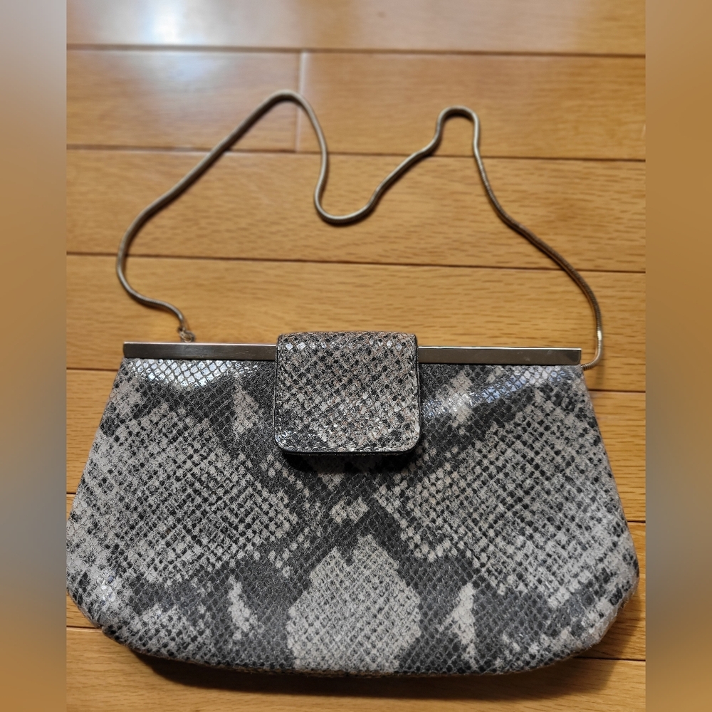 BANANA REPUBLIC Faux Snake Skin Gray Leather Shoulder Bag - Picture 2 of 4